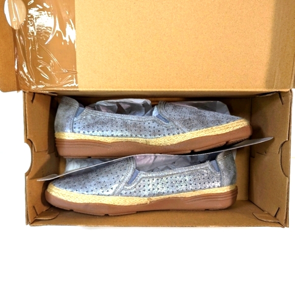 Collection by Clarks Elaina Ruby Women's 7.5M Slip On Pewter Color Finish - Picture 1 of 13